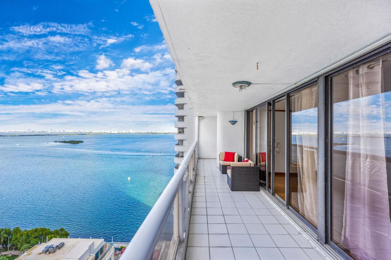 Stunning Balcony Views 4 Bedroom Miami Exterior photo